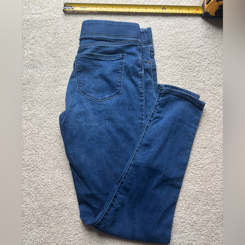 Old Navy Rockstar Mid-Rise Skinny Jeans | Size 6 Regular - Picture 3 of 7
